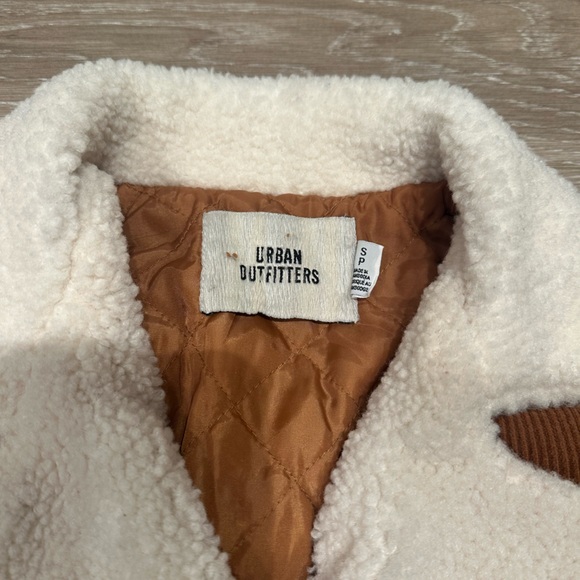 Urban Outfitters Corduroy Sherpa Jacket - Picture 3 of 4